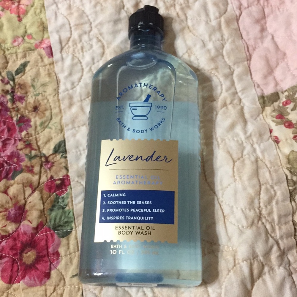 Lavender Aromatherapy essential oil body wash NEW
